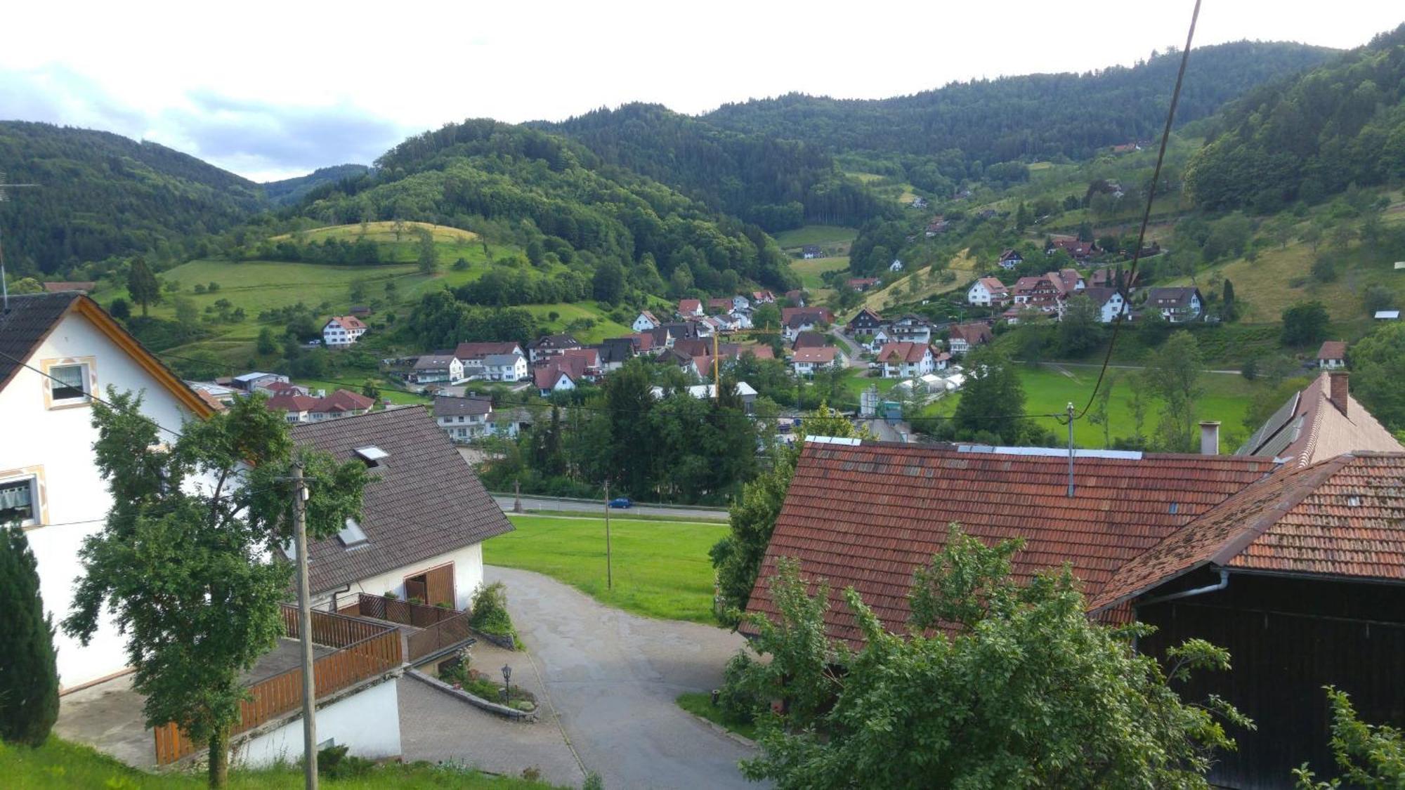 Haus Am Schroffen Apartment Ottenhofen im Schwarzwald Exterior photo